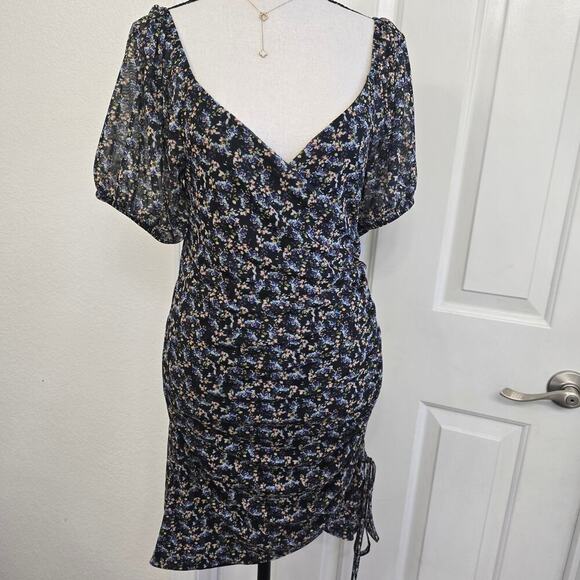 Free People Floral Ruched Puff Sleeve Mini Dress Black Blue Boho Romantic M - Picture 3 of 10